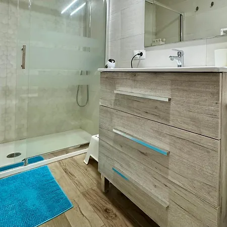 Alex - Your Away - In A Real Bed and breakfast Fuengirola